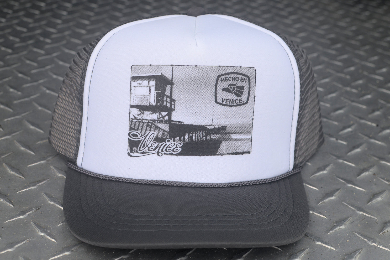 VENICE PIER YOUTH TRUCKER HAT