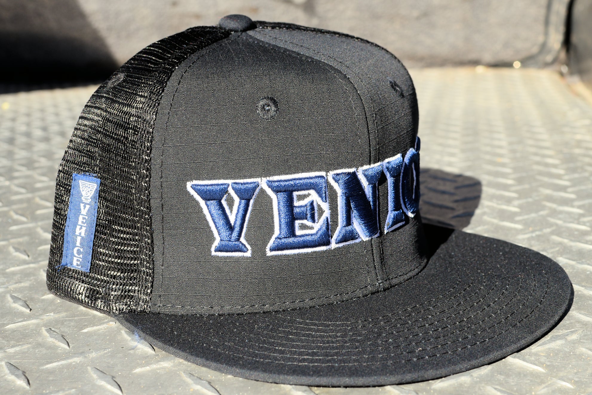 VENICE STREET WEAR TRUCKER HAT