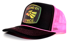 HECHO EN VENICE RASTA NEON TRUCKER HAT